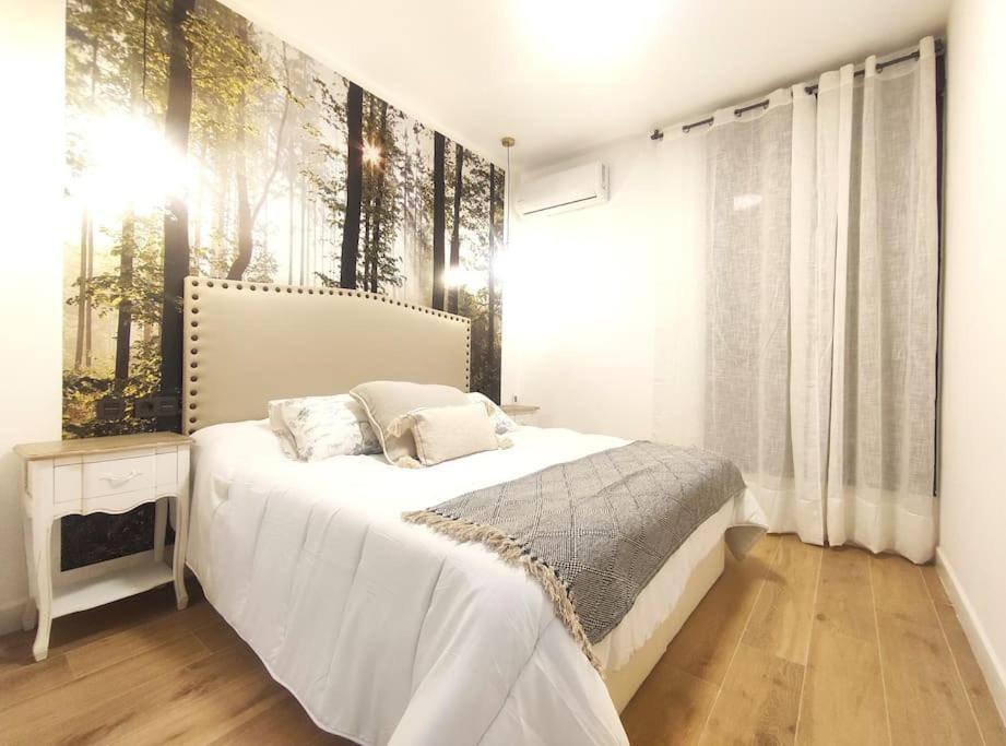 Oasis Suites Fernando IV Seville Exterior photo